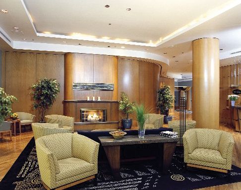 Delta Hotels Edmonton Centre Suites