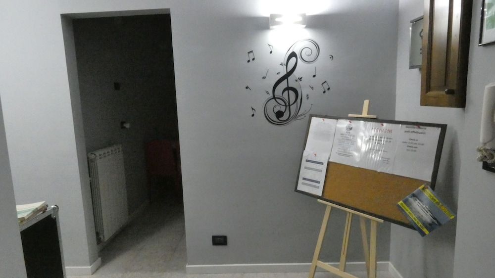 B&B Enjoy Music
