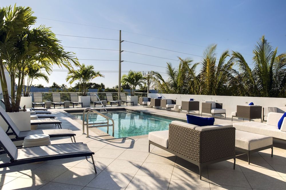 H2O Suites