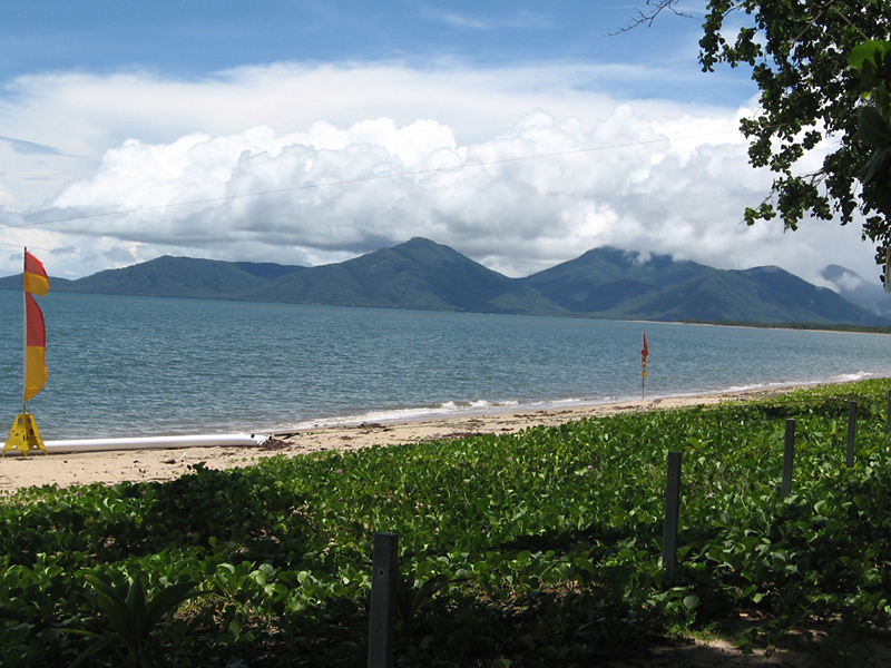 Australis Cairns Beach Resort