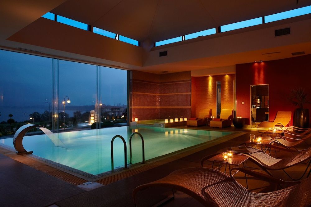 Limneon Resort & Spa