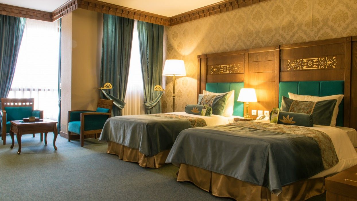 Zandiyeh Hotel
