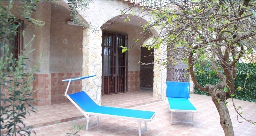 Doris Villa D'amare