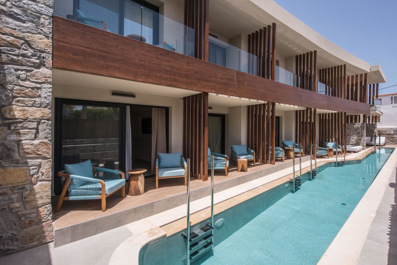 Noble Hotel Suites