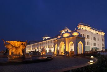 Radisson Blu Udaipur Palace Resort & Spa