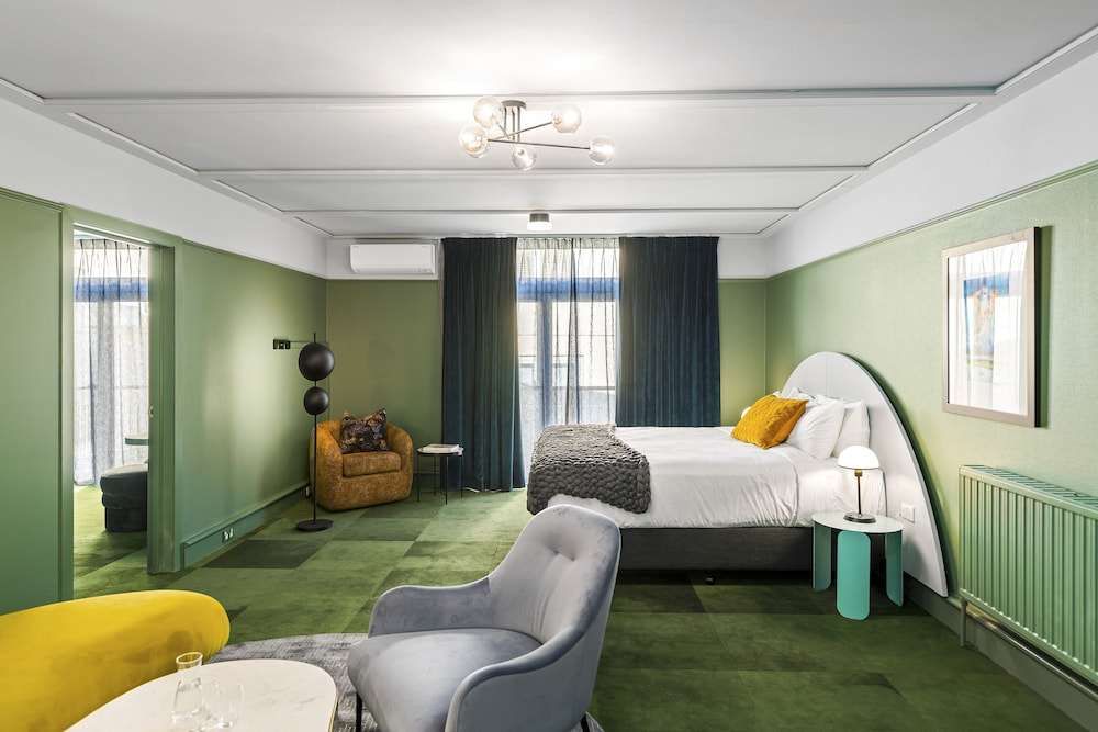 The Central Private