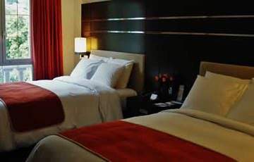 Altamira Village Hotel & Suites