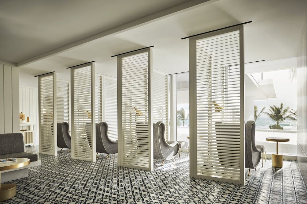 Four Seasons Hotel The Surf Club