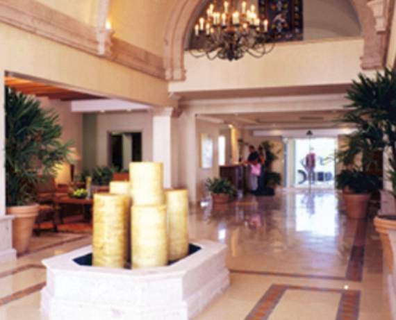 voco Saltillo Suites