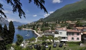 Castello Lake Front Hotel