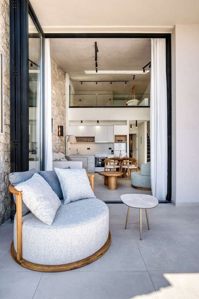 Anima Deluxe Suites