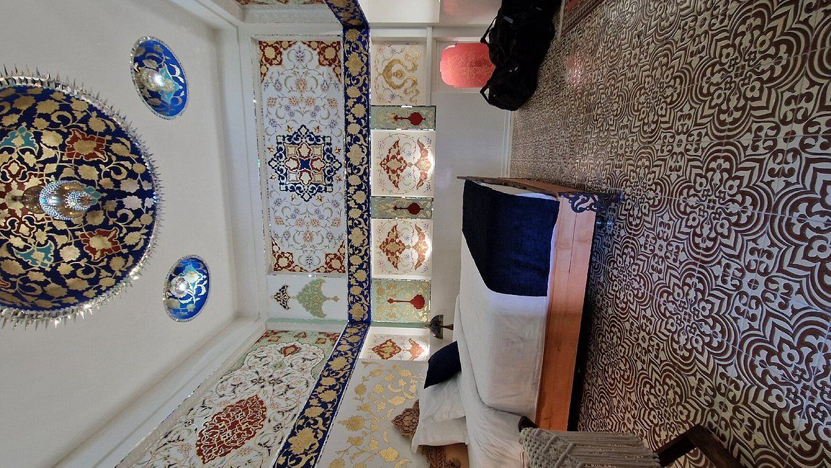 Zanjan Boutique Hotel
