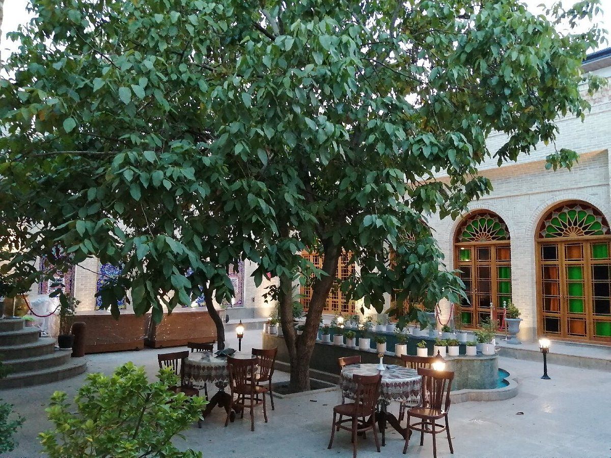 Zanjan Boutique Hotel