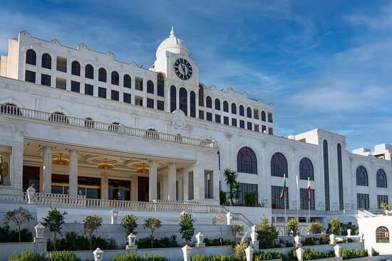 Rose Grand Hotel