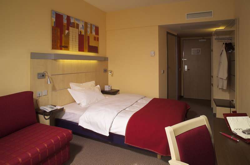 Premier Inn Essen City Limbecker Platz Hotel