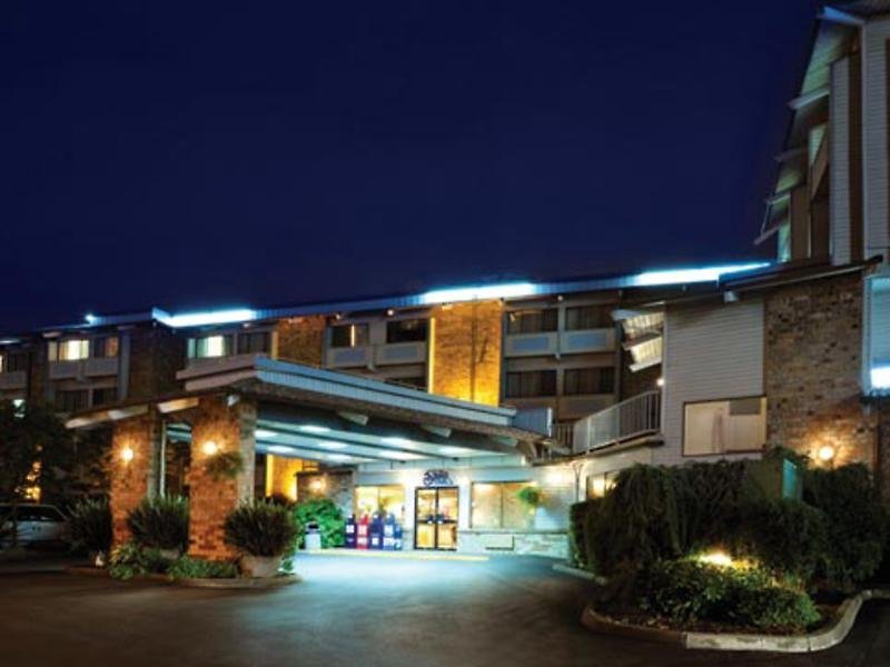 Thea Tacoma, Ascend Hotel Collection