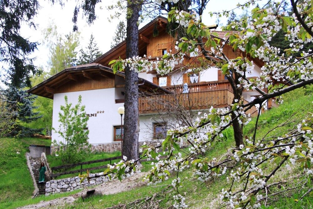 Garni Biancaneve