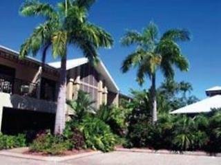 Comfort Inn & Suites Trinity Beach Club