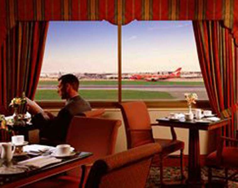 Renaissance London Heathrow Hotel