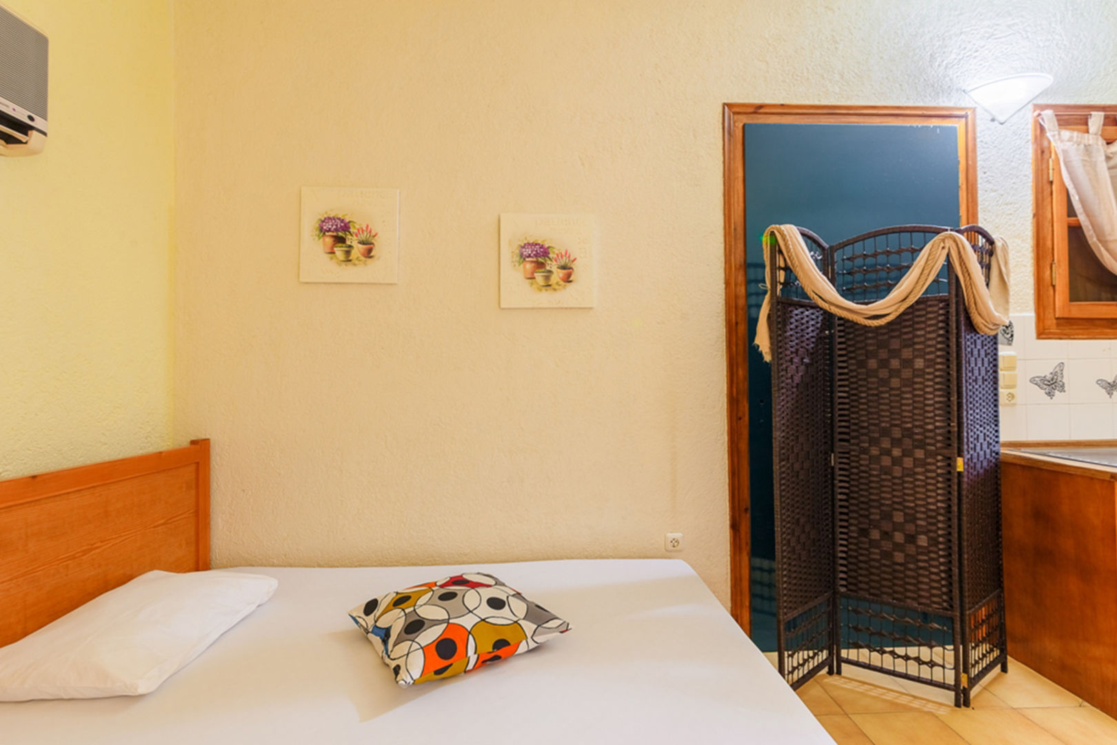 Grekis Beach Hotel and Apartments