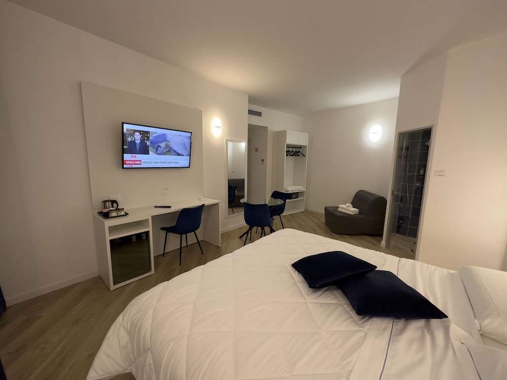 Hotel Smart Cruise