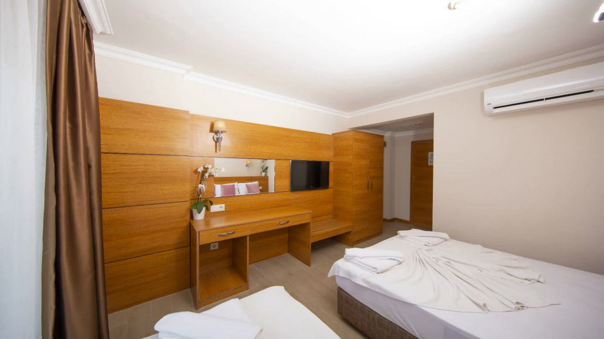 Elit Life Hotel