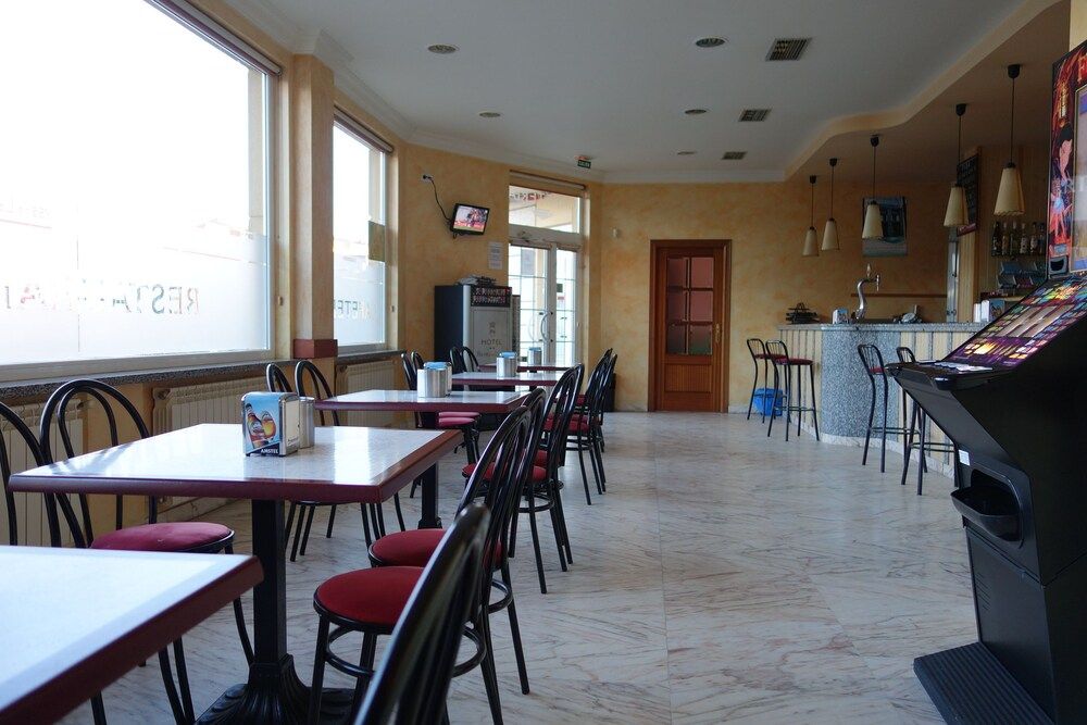 Hotel Reyes De León