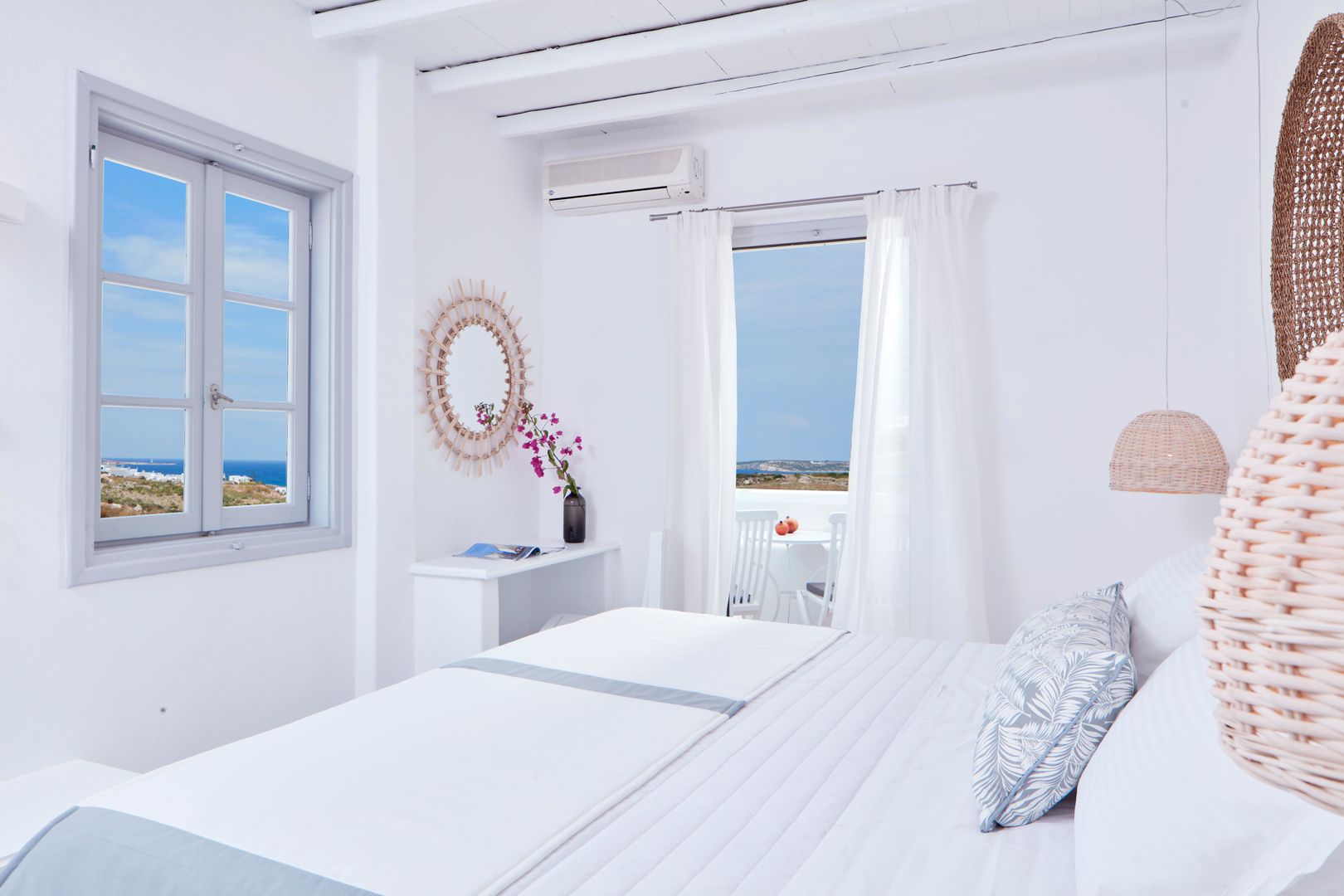 Mr & Mrs White Paros