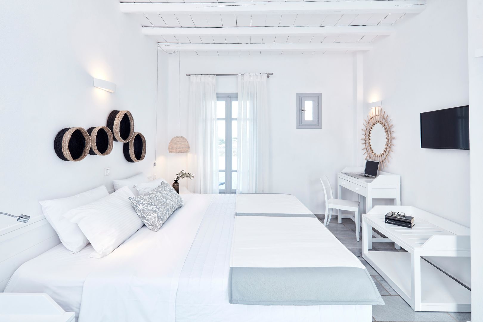 Mr & Mrs White Paros