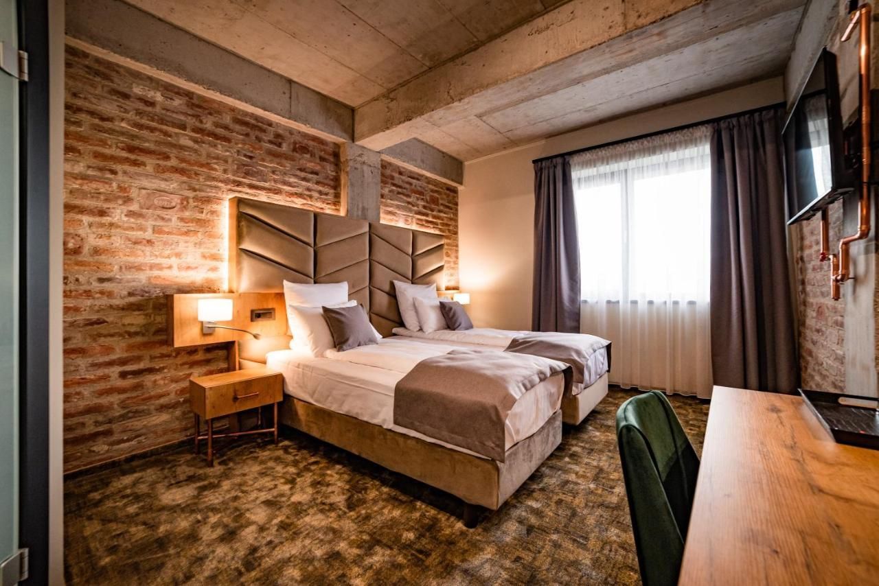 Mustang Boutique Rooms