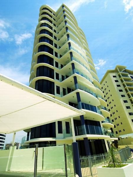 Park Regis Piermonde Apartments