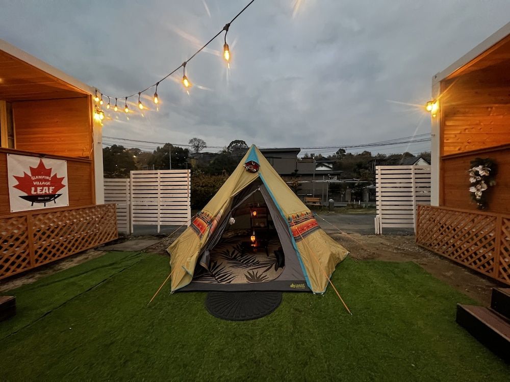 Glamping Village Leaf