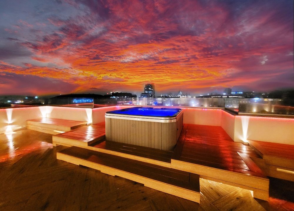 Terrace Suites
