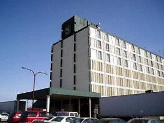 Quality Hotel Calgary Airport & Conference Centre