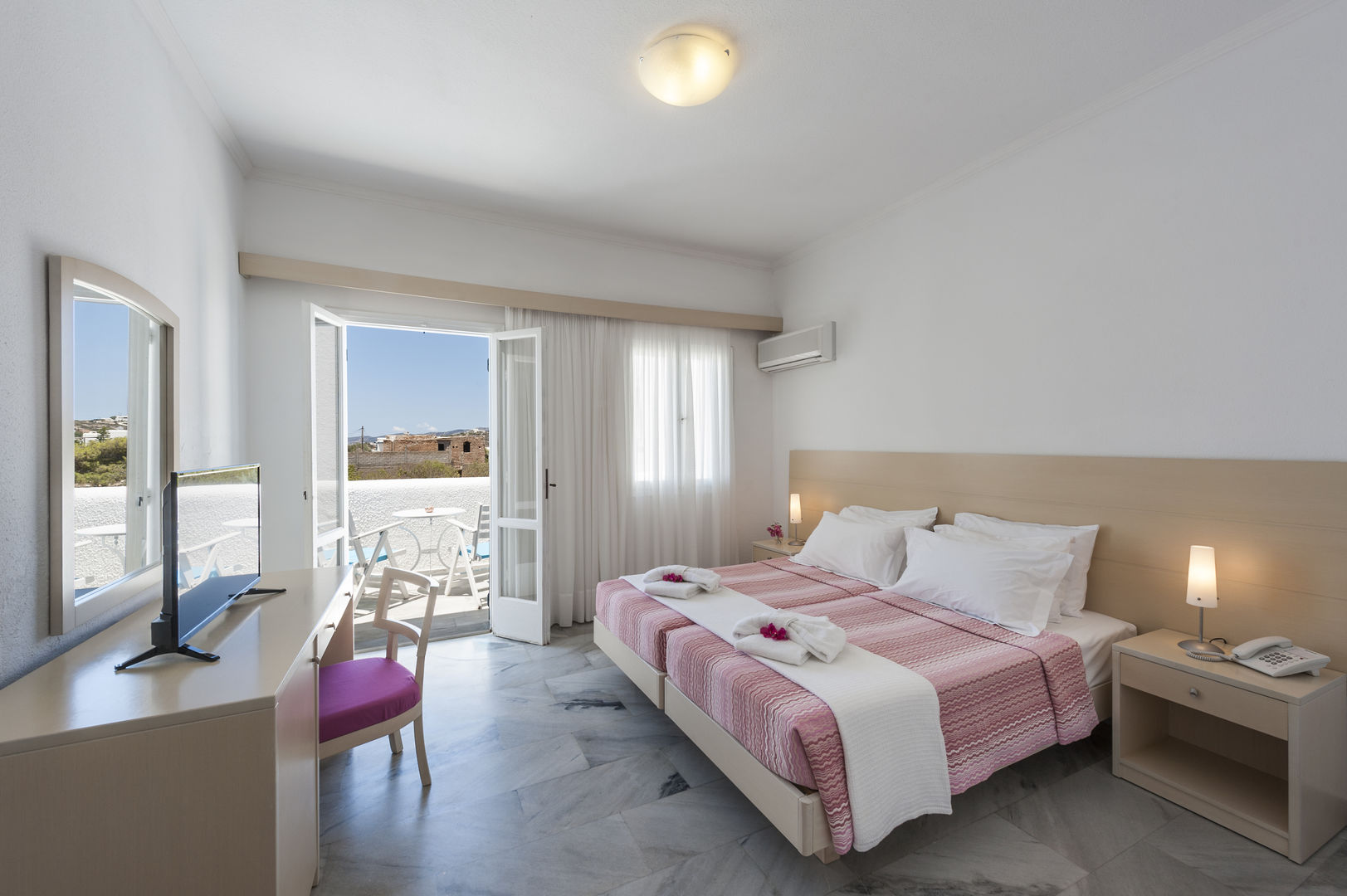 Narges Hotel