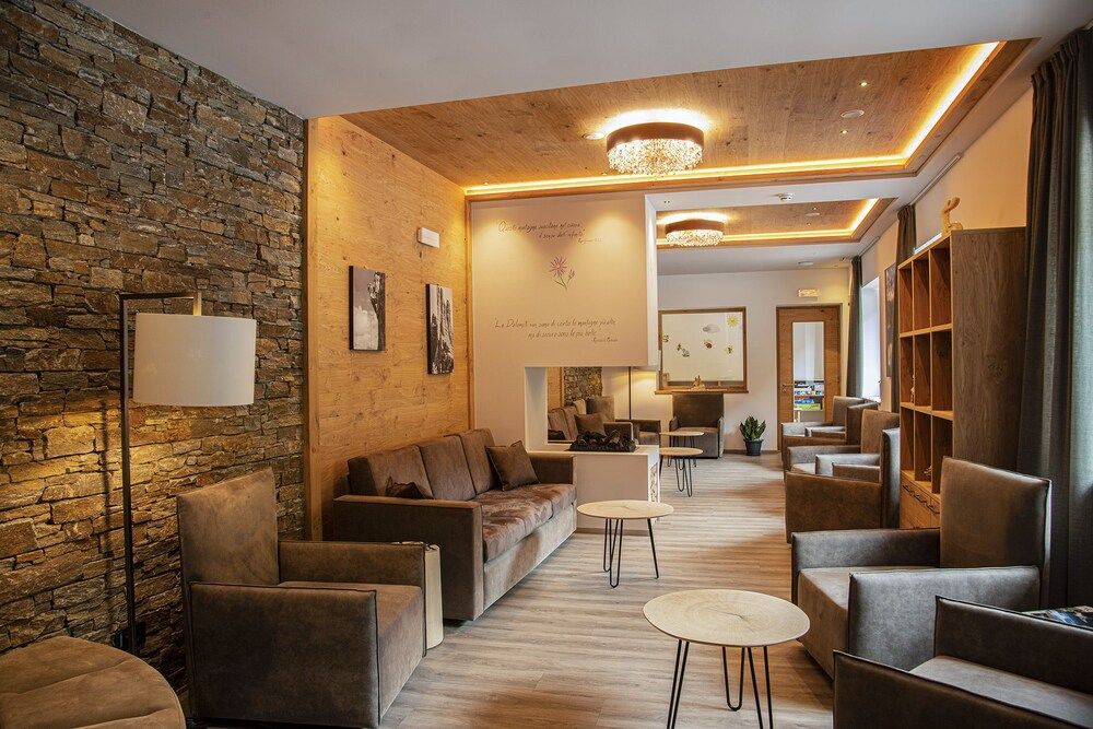 Chalet Aster
