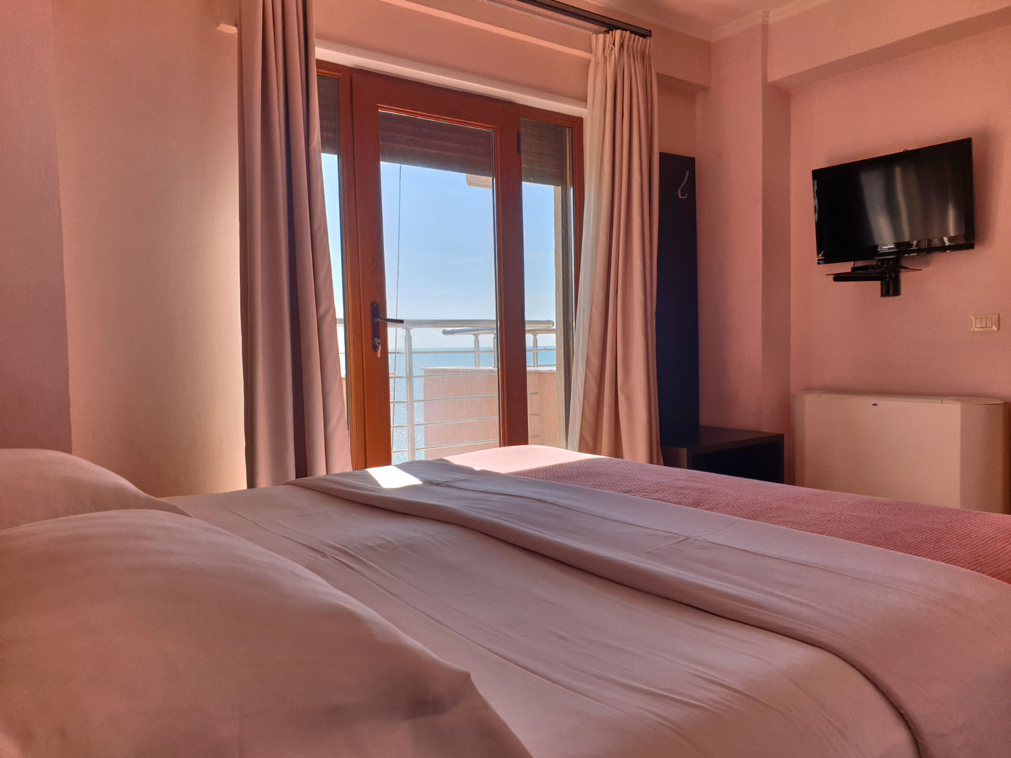 Hotel Nais Beach