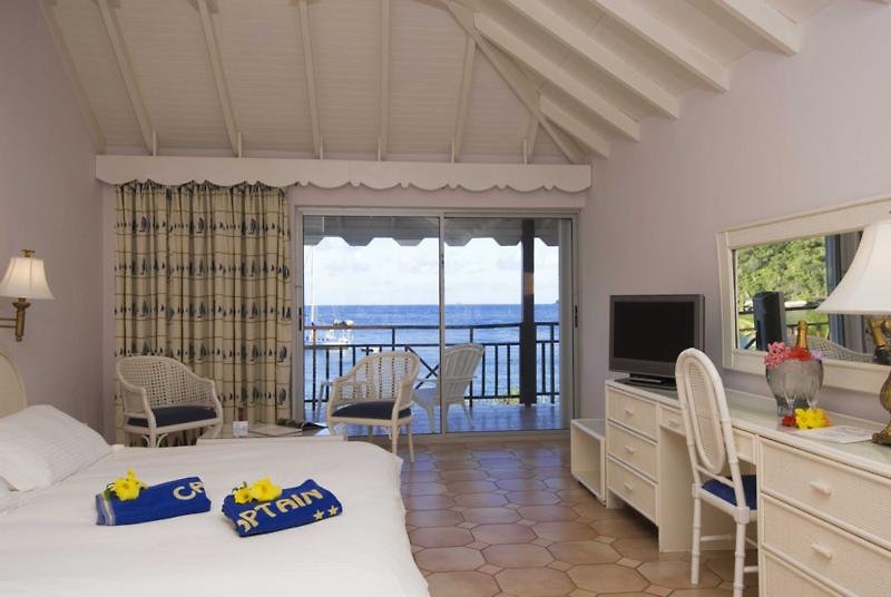 Captain Oliver's Resort