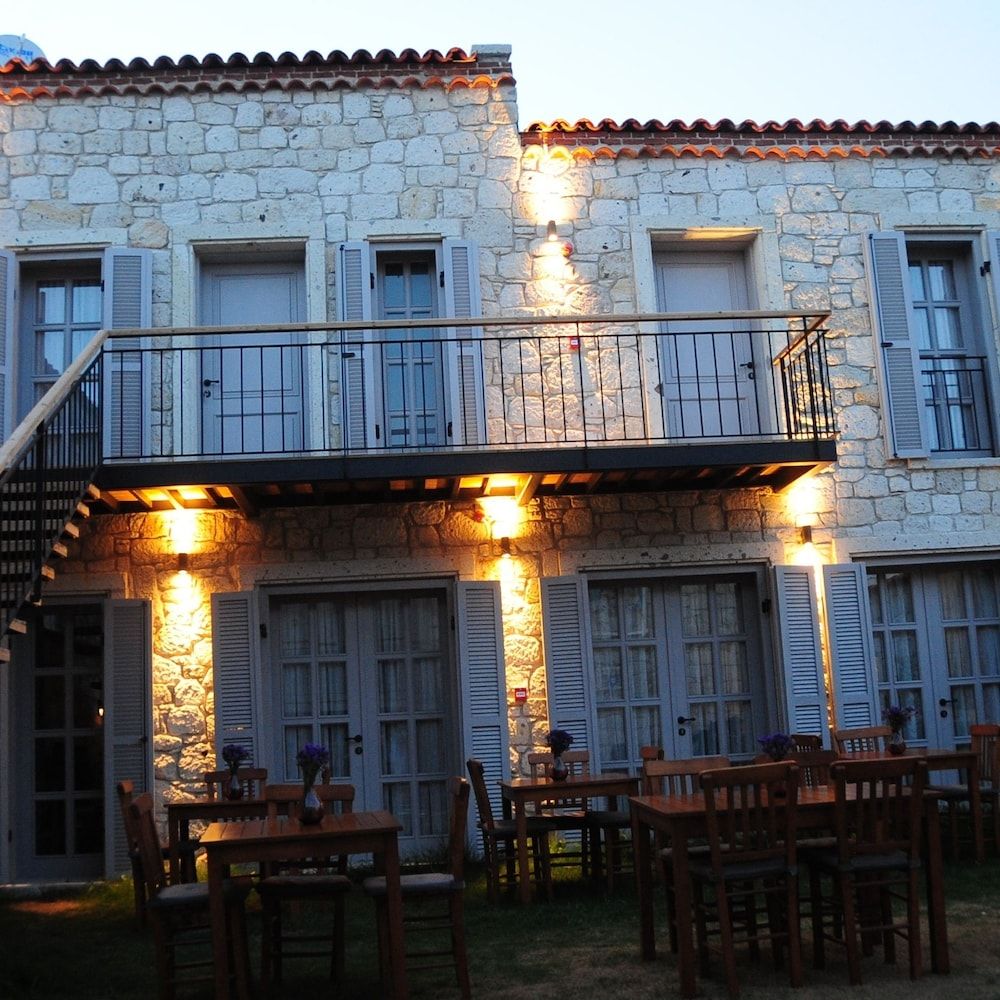 Cona Butik Otel