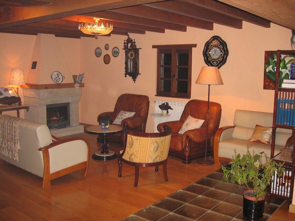 Sobrefuentes Casa De Aldea