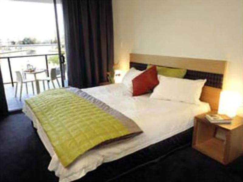 East Perth Suites Hotel