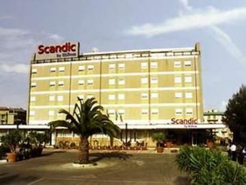 G Tourist Hotel