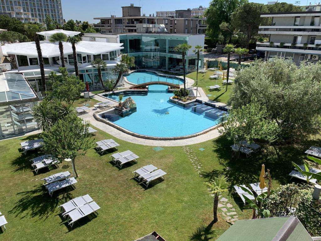 Panoramic Plaza