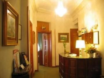 Hostal Lauria