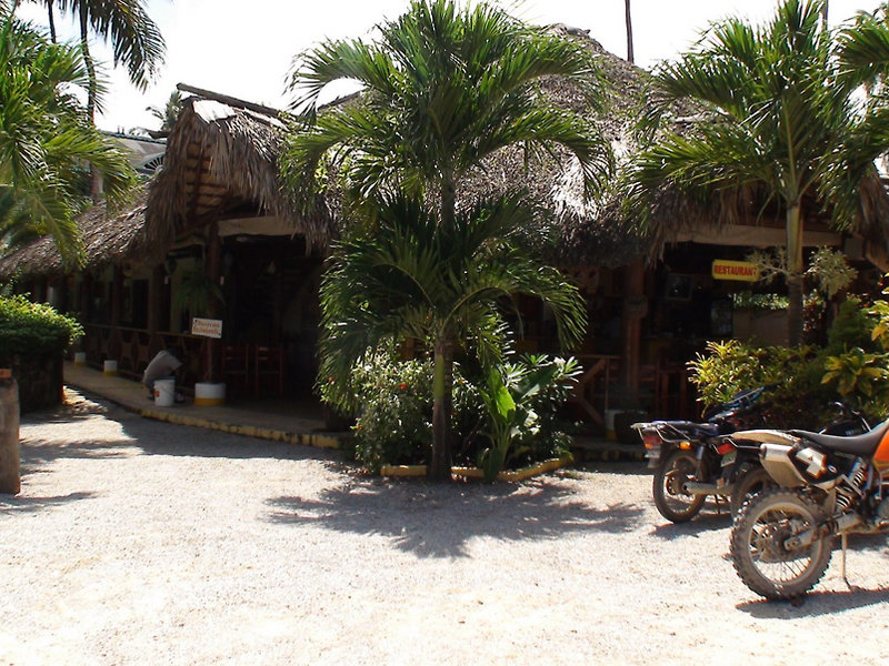 La Dolce Vita Beachfront Hotel
