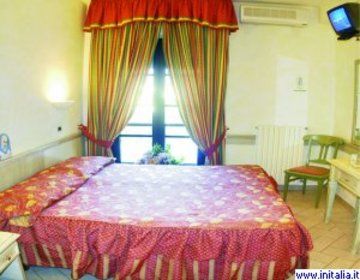 V7 Hotel