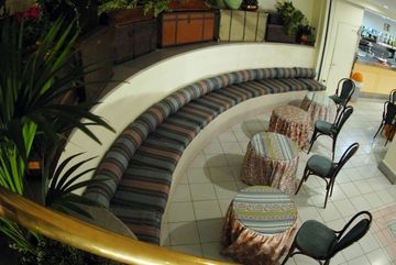 V7 Hotel