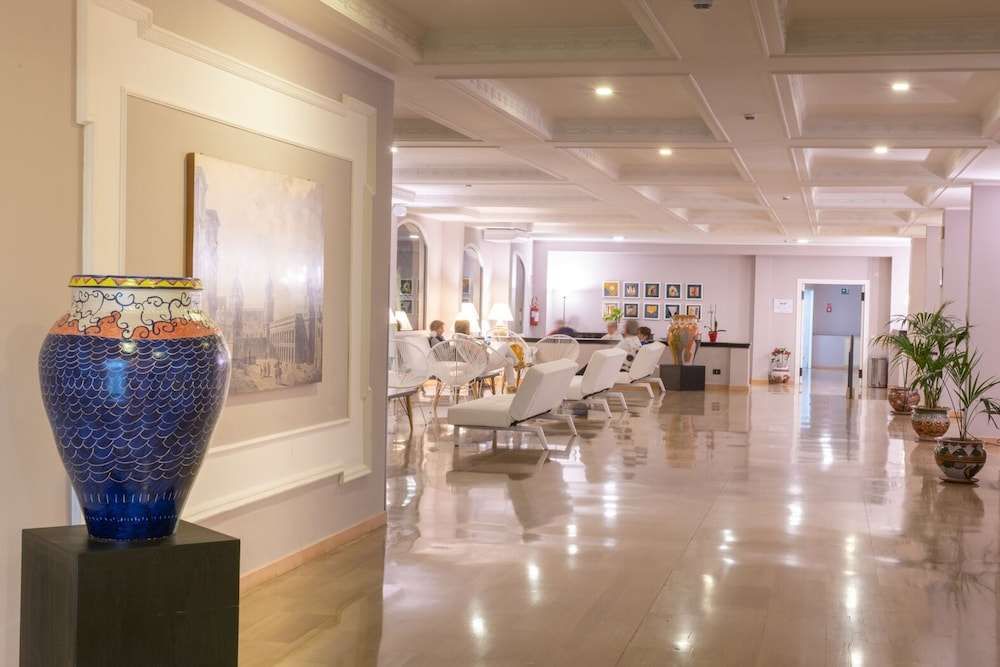Hopps Hotel