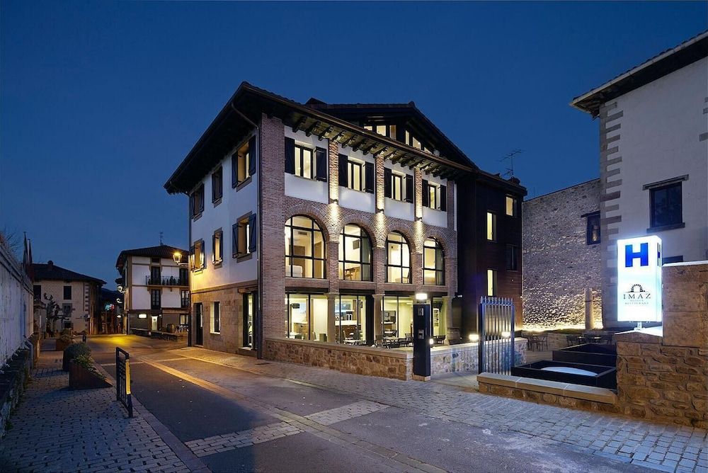Imaz Hotel