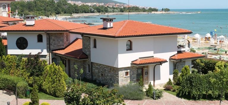 Helena VIP Villas and Apartments